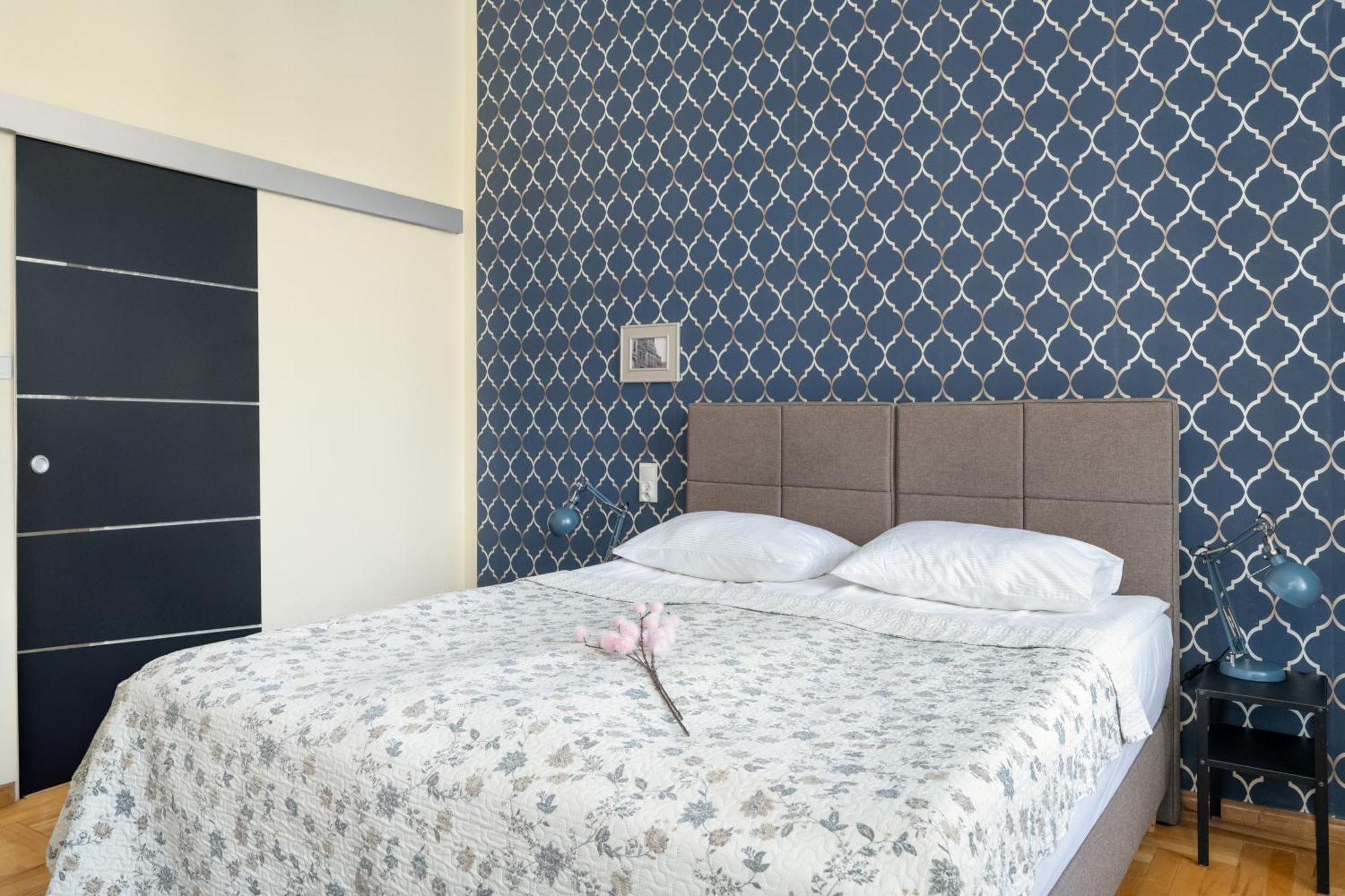 Przytulne Studia Very Berry W Poznaniu Blisko Parku By Noclegi Renters Exterior photo